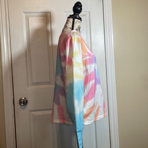 Rainbow long sleeve tee. - Picture 3 of 5